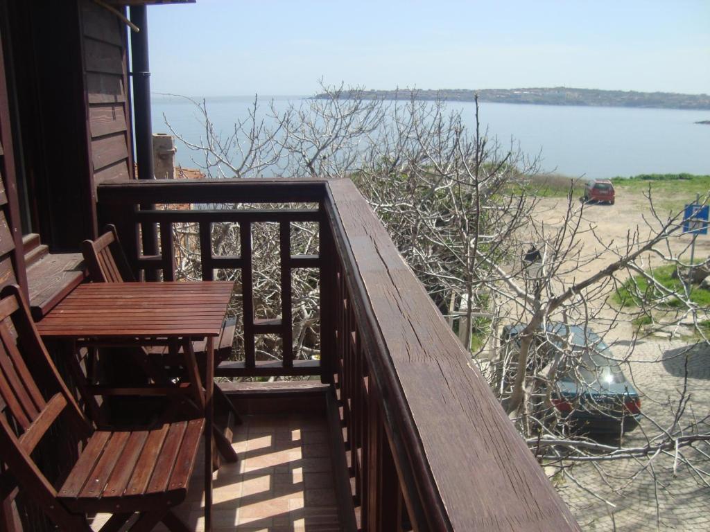 Deep Blue Guest House Σωζόπολη Δωμάτιο φωτογραφία